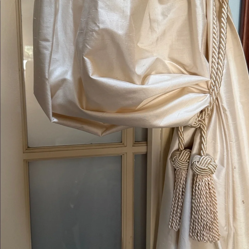 Elegant Cream Rope Tassels Rayon Curtain Drapery Tie Backs 4 Total ivory color